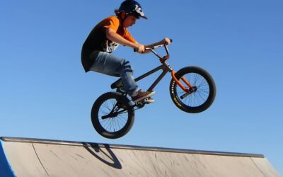 Jaki rower na pumptrack będzie idealny? Kompletny przewodnik po idealnym sprzęcie